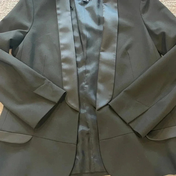 MNG by Mango Black Tuxedo Blazer, Satin Lapels, Lined, Size US 8/M - Picture 12 of 12